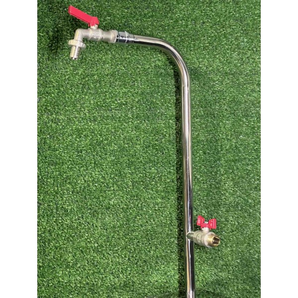 Колонка для воды из нержавеющей стали с двумя кранами типа "ЖУРАВЕЛЬ"