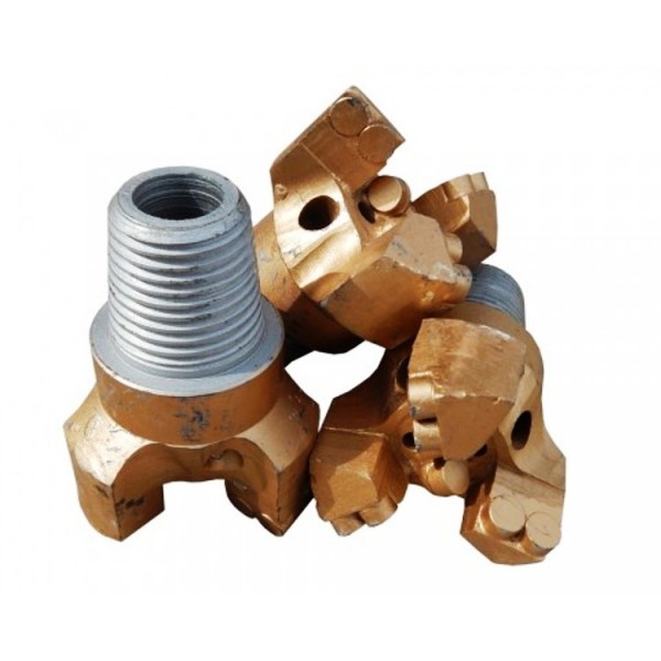 Долото алмазное d.133 PDC 3/1308 (3 лопасти) Долото алмазное d.133 PDC 3/1308 (3 лопасти)