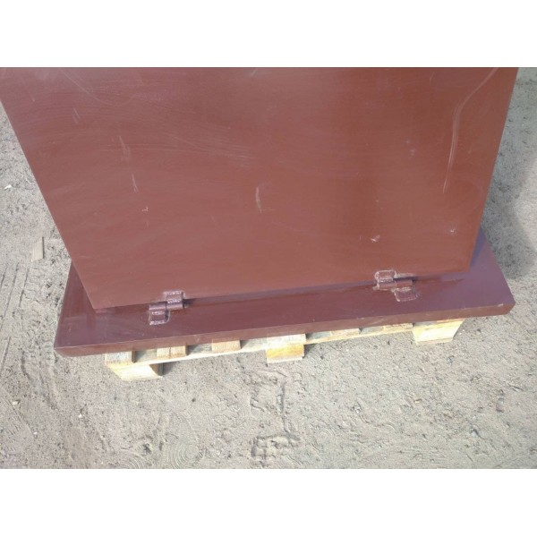 Ляда с замком для обустройства скважин 1.1м*1.2м Ляда с замком для обустройства скважин 1.1м*1.2м